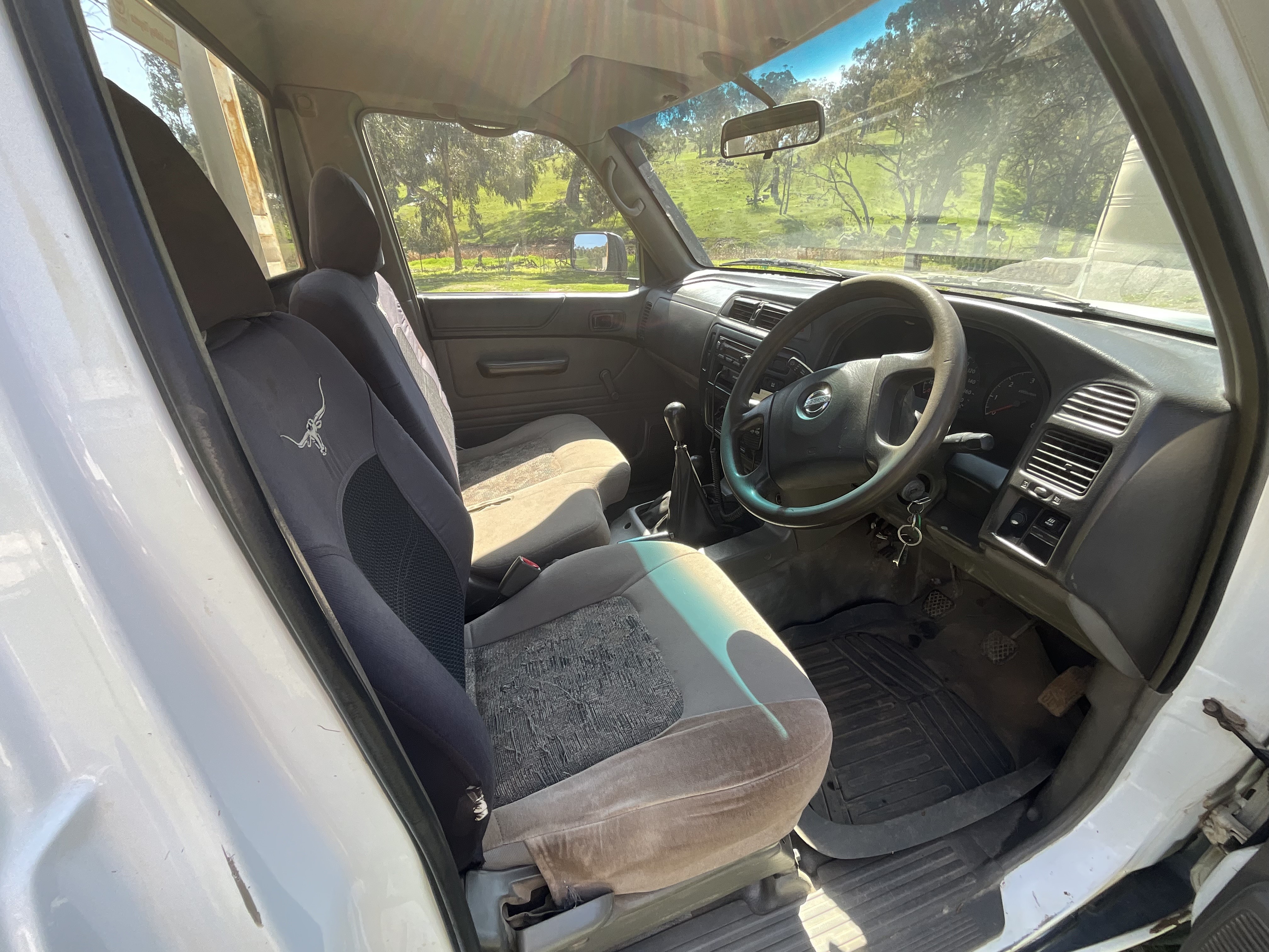 Nissan 2